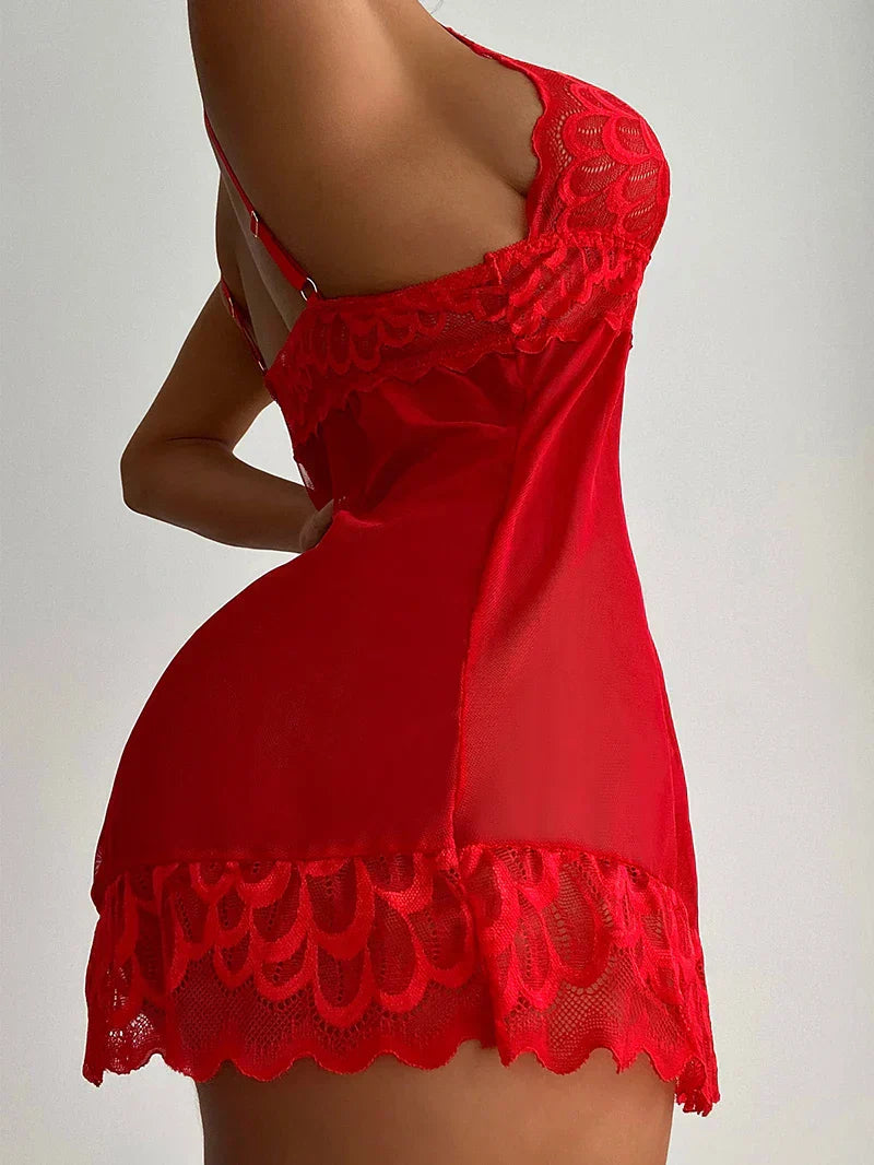 Luna's Negligee