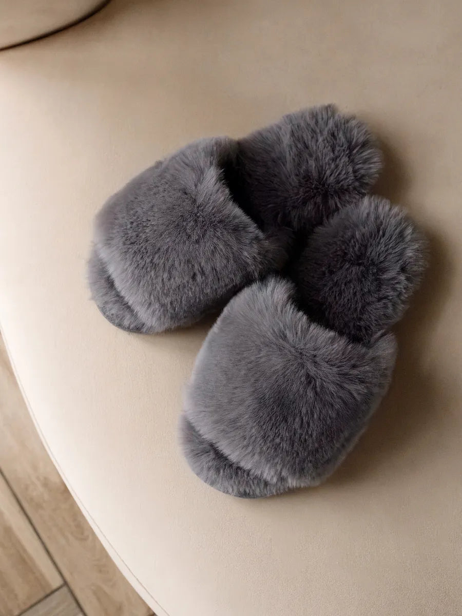 Klara | Fluffy Slippers