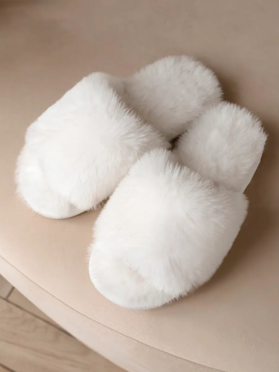 Greta | Fluffy Slippers